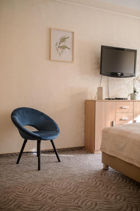 Lujzi Apartman Eger Exterior foto